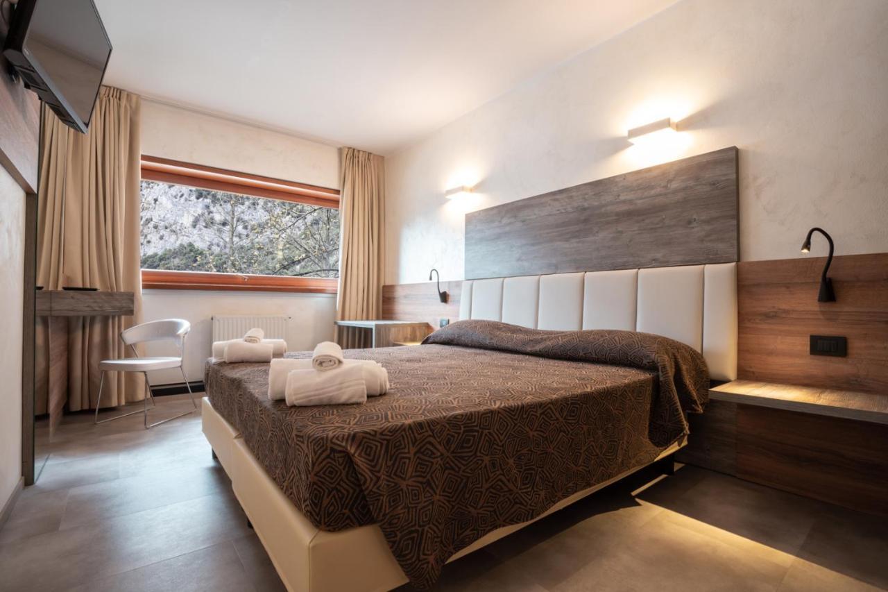 Hotel Ciclamino Пьетрамурата Экстерьер фото